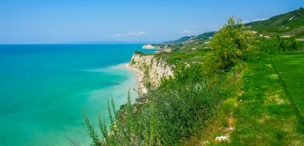 Die bulgarische Schwarzmeerküste bietet neben Party auch idyllische Spots