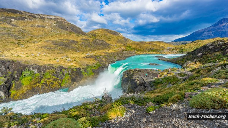 8 Best Day Tours & Day Hikes in Torres del Paine, Chile (without camping!)