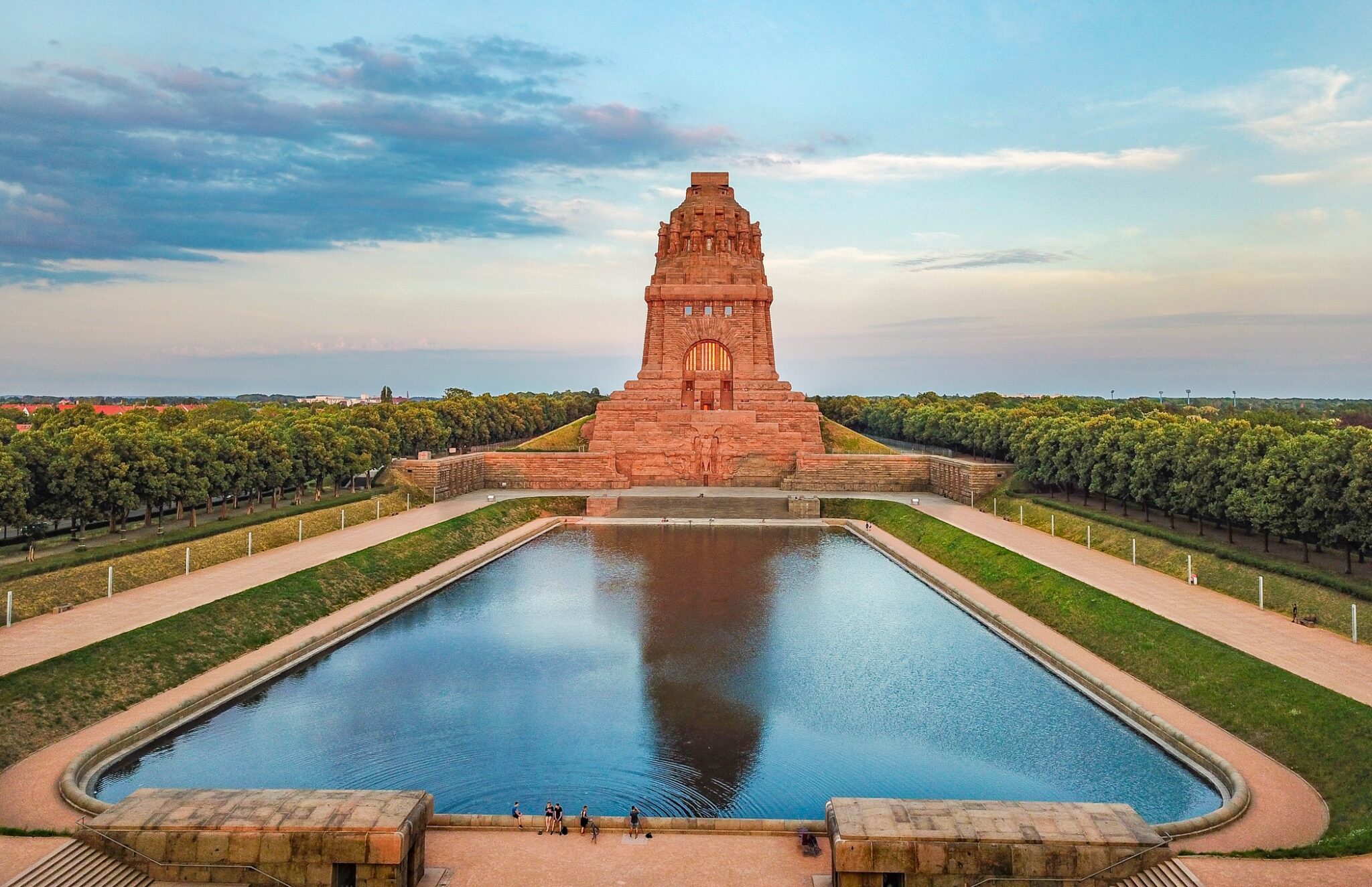 Das Leipziger Völkerschlachtdenkmal - eine der bekanntesten Sehenswürdigkeiten in Leipzig